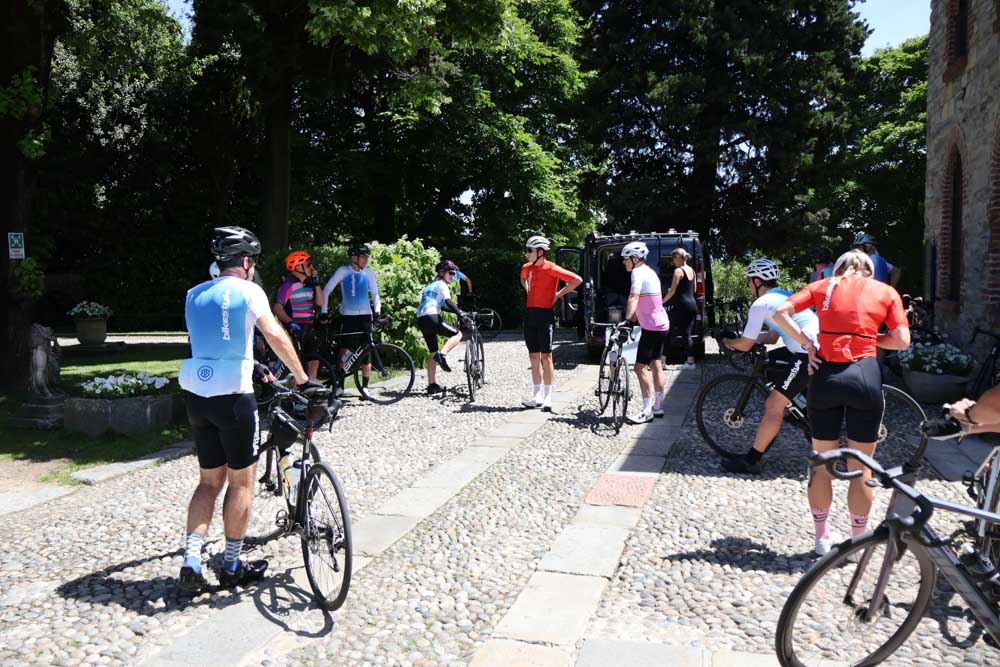 Final briefing before ride